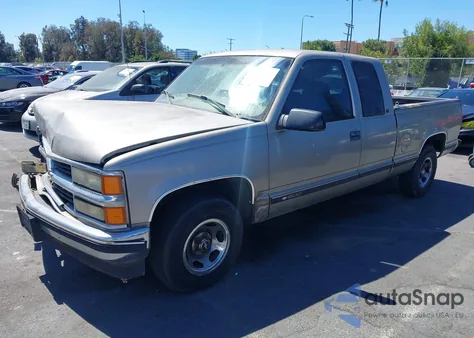 1998 Chevrolet C1500 Fleetside from USA, damaged, VIN 2GCEC19M6W1247433